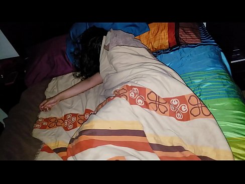 ❤️ Stepson jgħajjar lill-mara żagħżugħa tiegħu waqt li torqod. Vidjow porn f'mt.porncomixone.ru ❌❤